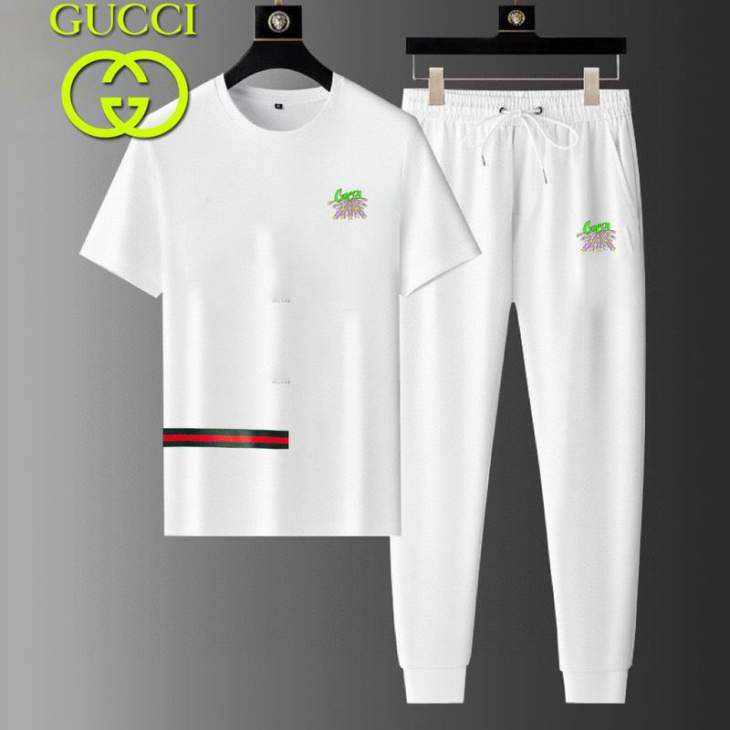 Picture of Gucci Shirt Pant Suits _SKUGucciM-5XL12yr43422146